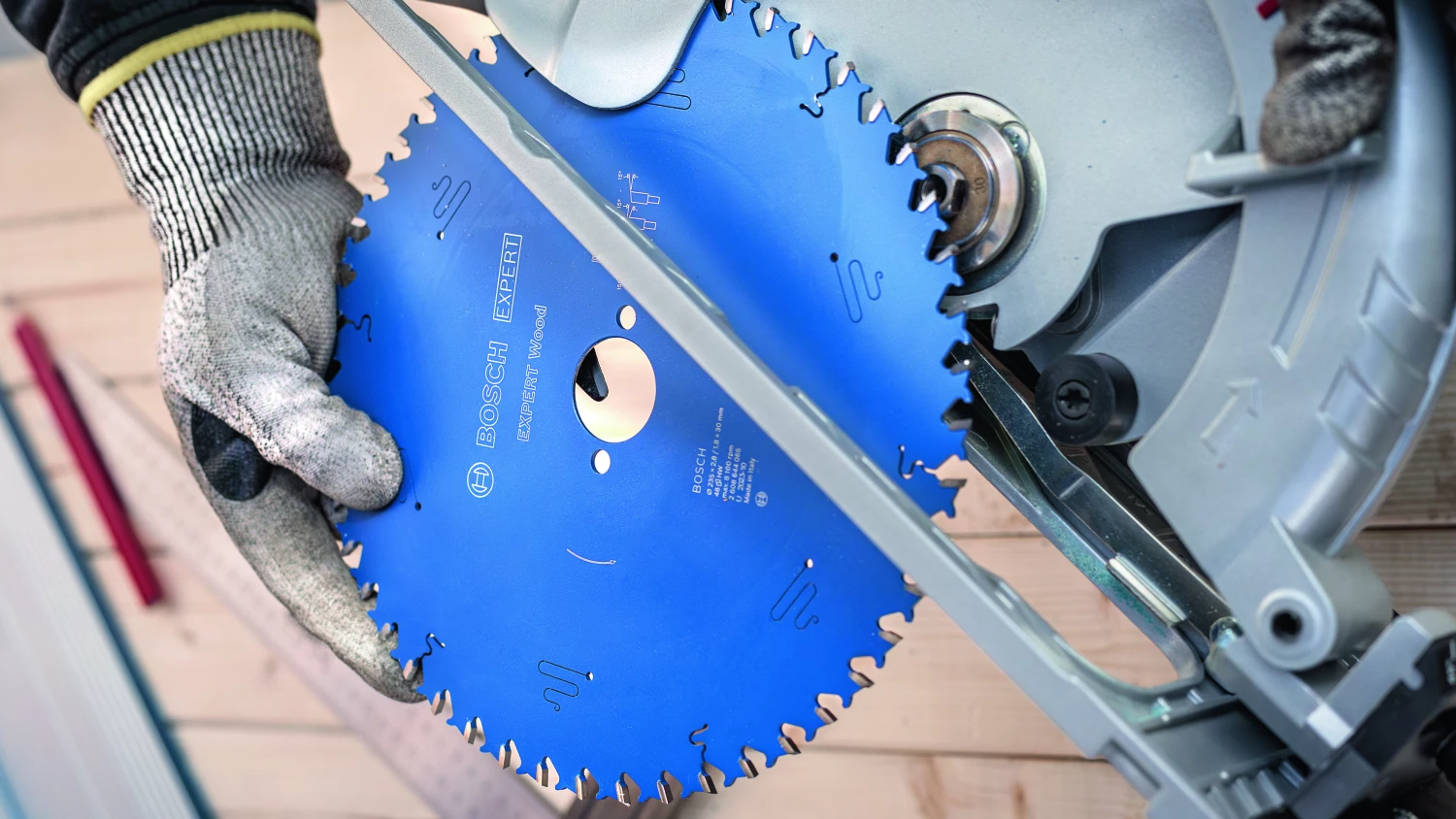 Bosch 2608644024 Expert Cirkelzaagblad - 165 x 20 x 48T - Hout - Carbide-image