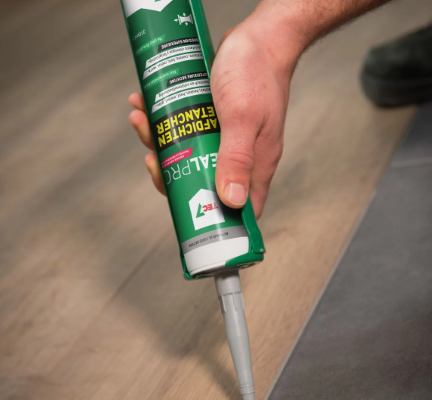 TEC7 528003000 - Joint d’étanchéité et de finition XealPro noir (RAL 9005) - cartouche 310 ml-image