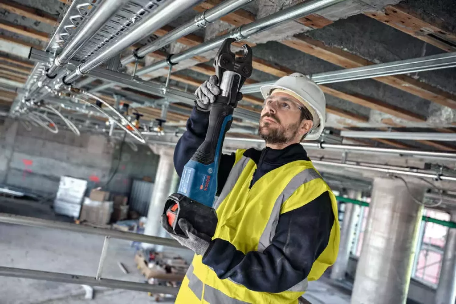 Bosch GPT 18V-32 pousse-batterie 18V en L-Boxx-image