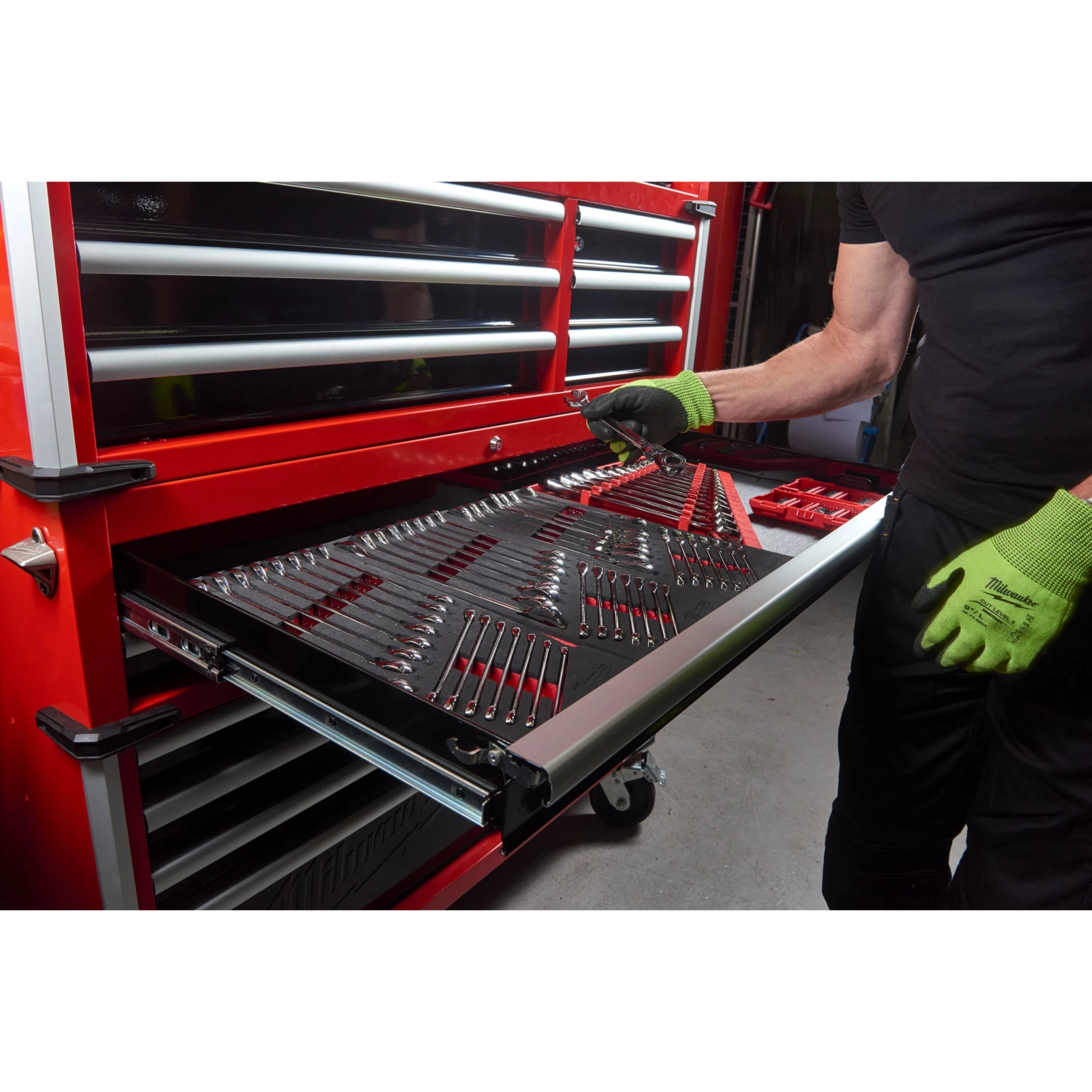 Milwaukee 4932478852 TOOLGUARD™ Stalen gereedschapswagen met 10 lades - 46˝ / 117 cm-image