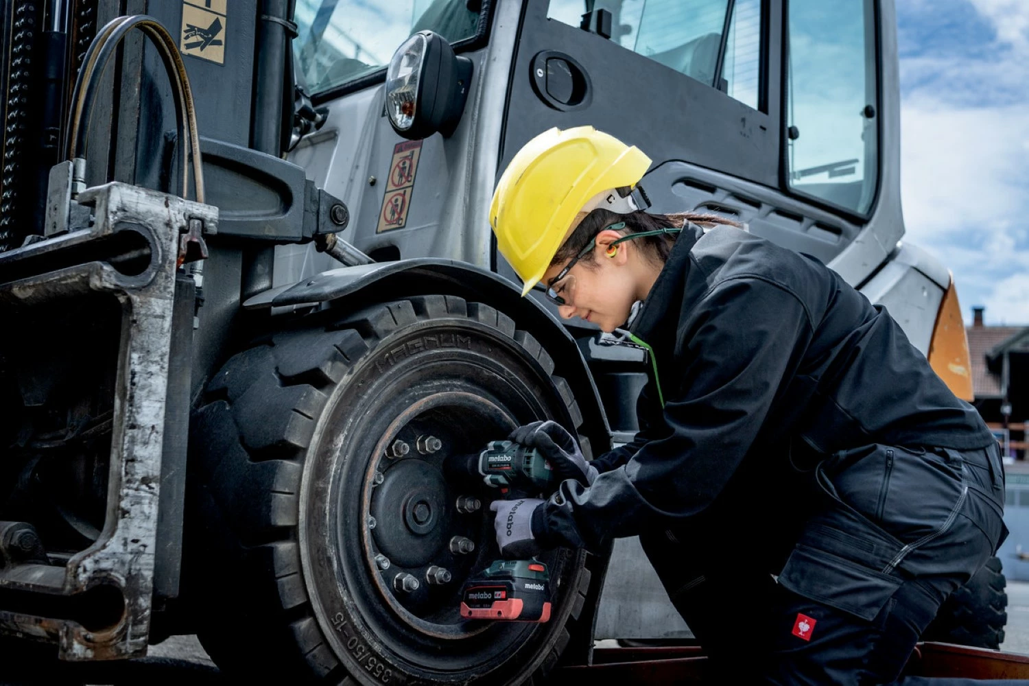 Metabo SSW 18 LTX 800 BL 18V Li-ion accu slagmoersleutel set (2x 5.2Ah accu) in metaBOX - 800Nm-image