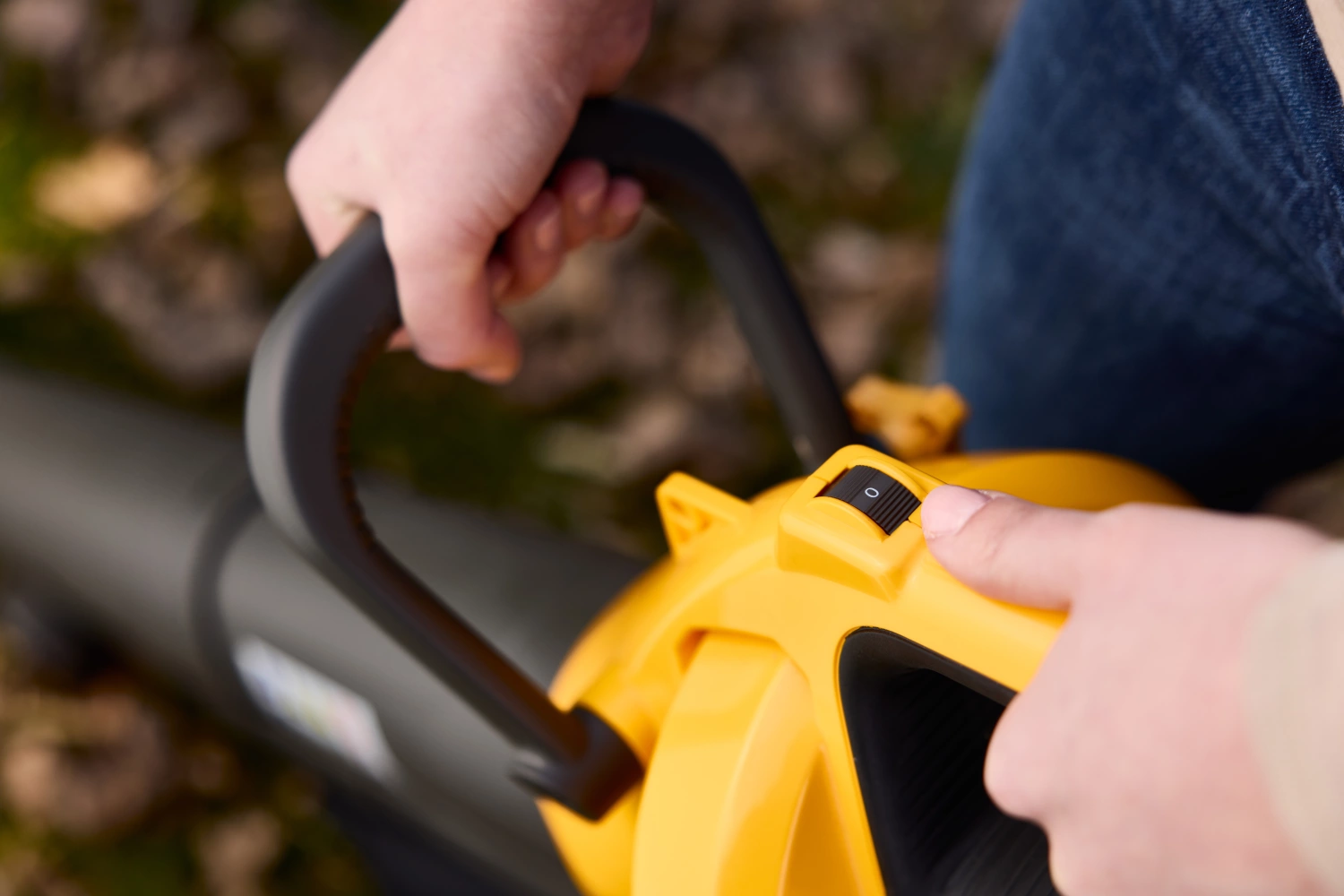 Stiga VS 100e Kit souffleur de feuilles Accu (2x 4.0Ah) - 55m/s - 9.6m³/min-image