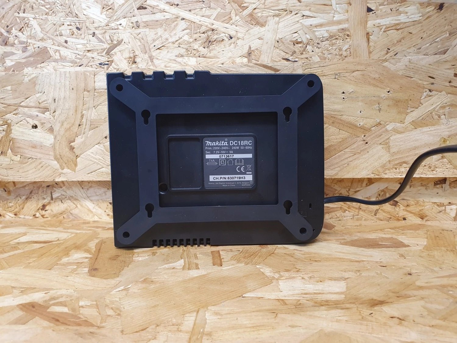 StealthMounts CMC-MK-S Opladerhouder voor Makita DC18RC - 2 stuks-image