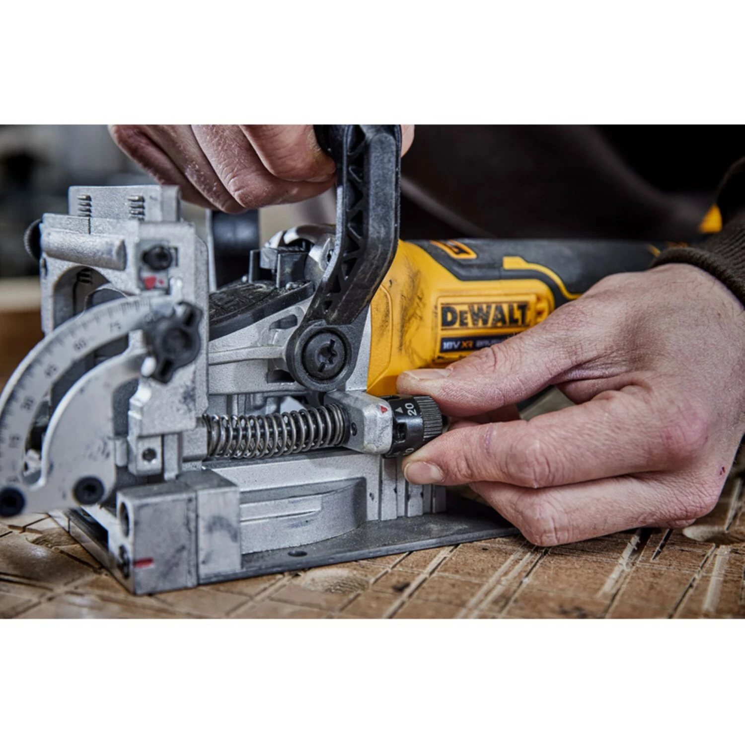 DeWALT DCW682NT-XJ 18V Li-ion XR accu lamellenfrees body in TSTAK - koolborstelloos-image