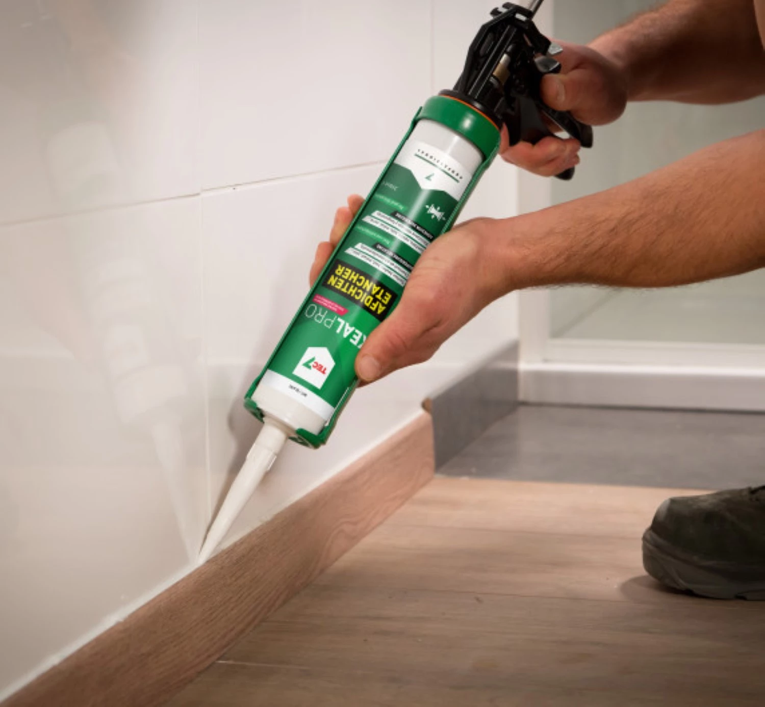 TEC7 528003000 - Joint d’étanchéité et de finition XealPro noir (RAL 9005) - cartouche 310 ml-image