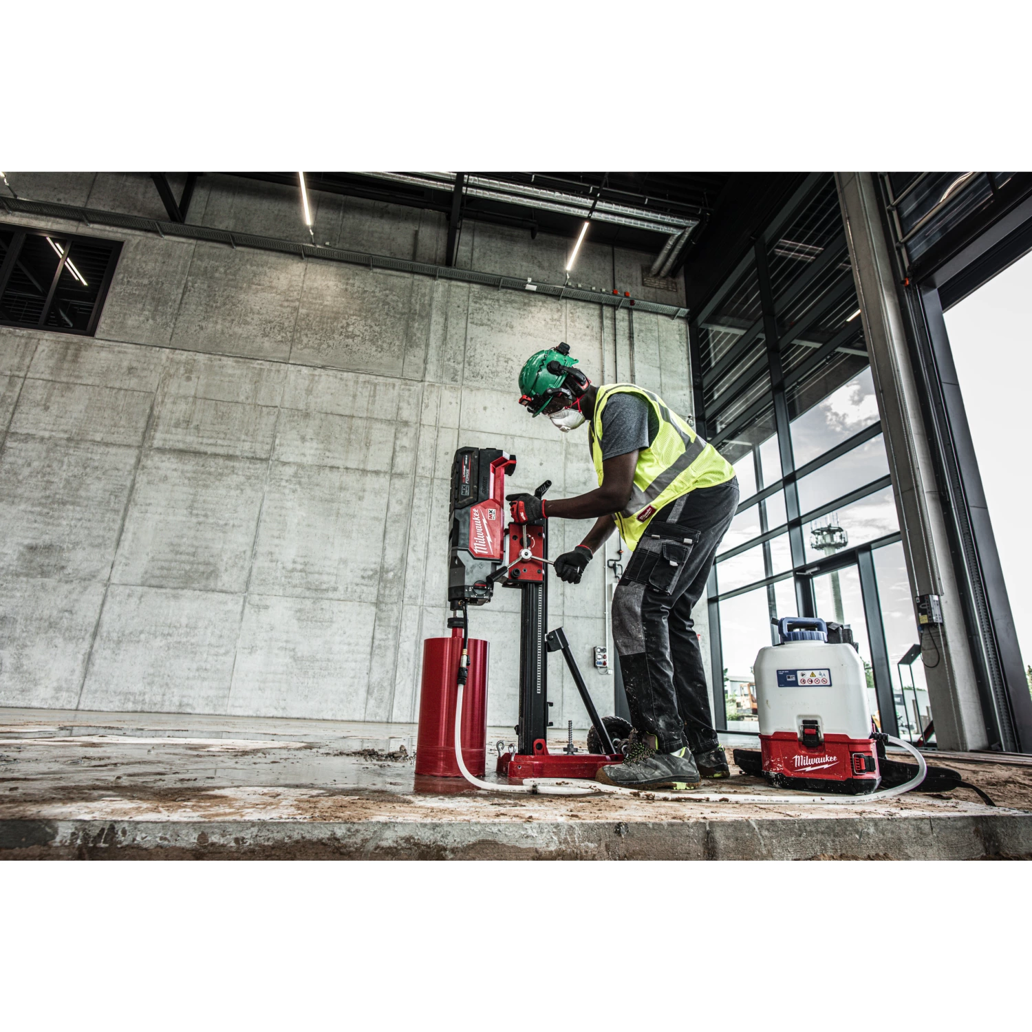 Milwaukee MXF DCD350KIT-122 MX Fuel accu diamant boormachine set (2x 12.0Ah accu) incl. boorstandaard - 350mm-image