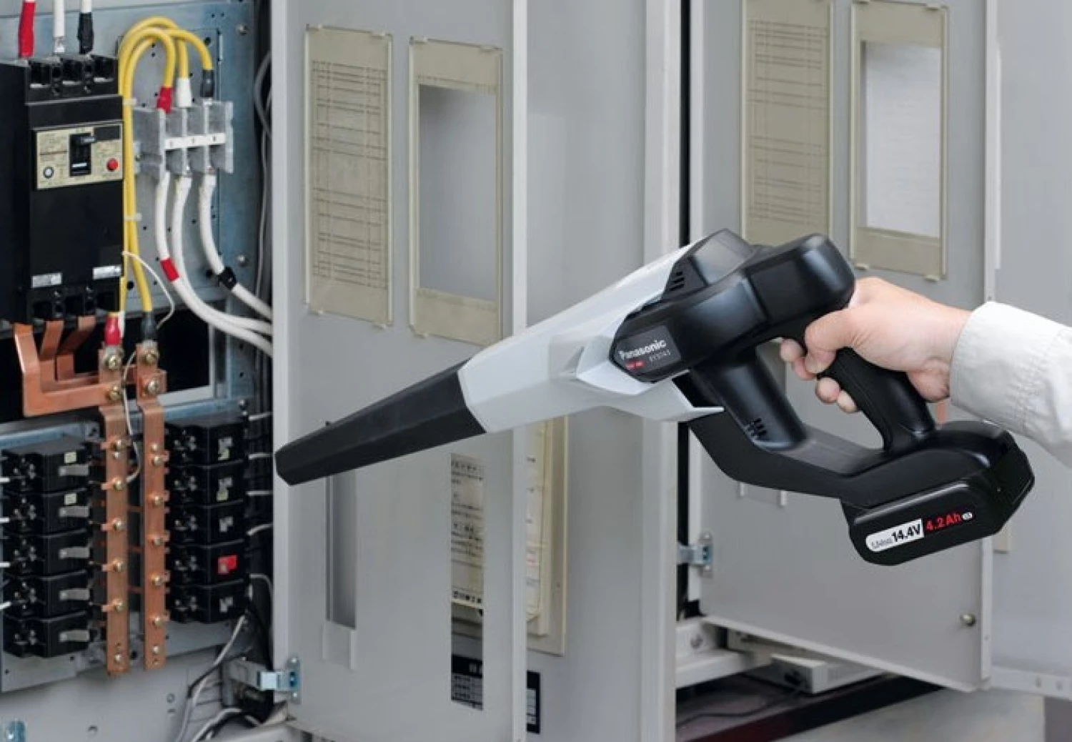 Panasonic EY37A1B 18V Li-Ion accu blazer body - 252 km/h-image