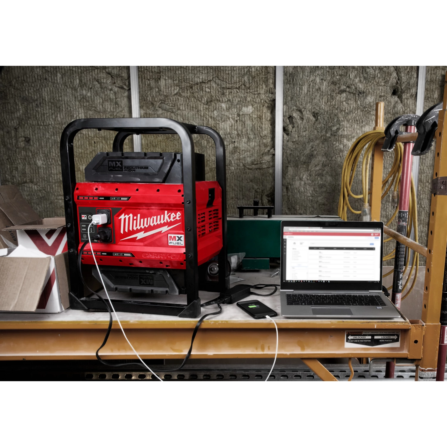 Milwaukee MXF PS-0 MX Fuel accu stroomvoorziening body-image