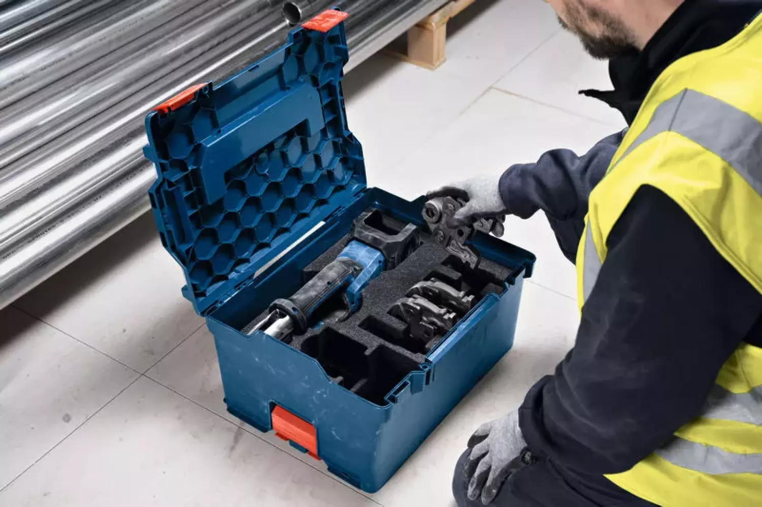 Bosch GPT 18V-19 Tournevis sans fil 18V en L-Boxx-image