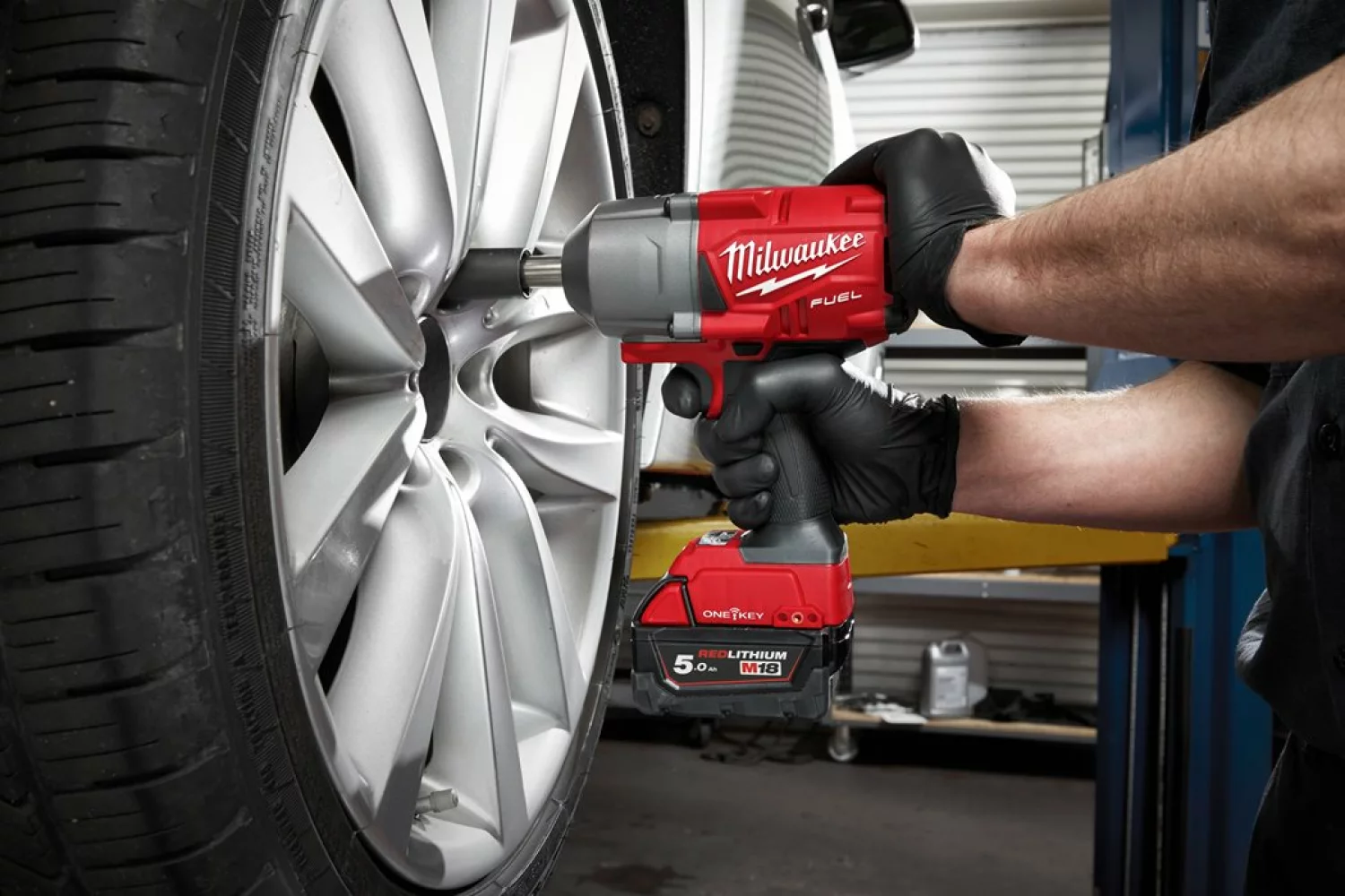 Milwaukee M18 ONEFHIWF12-502X ONE-KEY - Clé à choc Li-Ion 18V (2x batterie 5.0Ah) dans HD Box - 1898Nm - moteur brushless-image