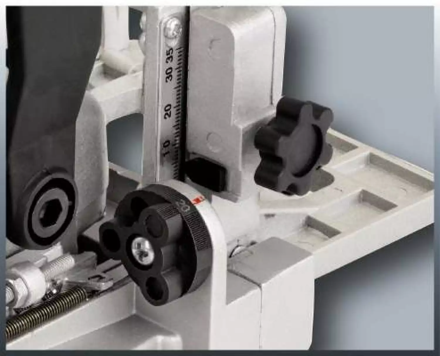 Einhell TC-BJ 900 Lamellendeuvelfrees - 860W - 100 x 22 x 3.8mm-image