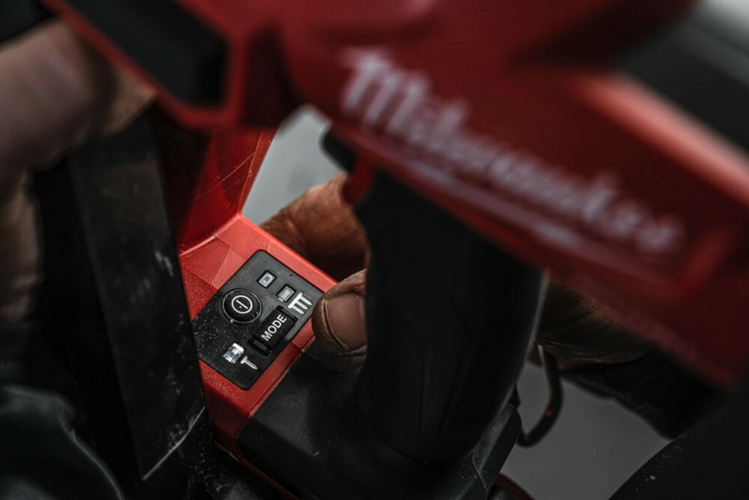 Milwaukee M18 FN16GA-0X Cloueuse  de finition sans fil - 18V Li-ion - HD Box - Machine seule-image